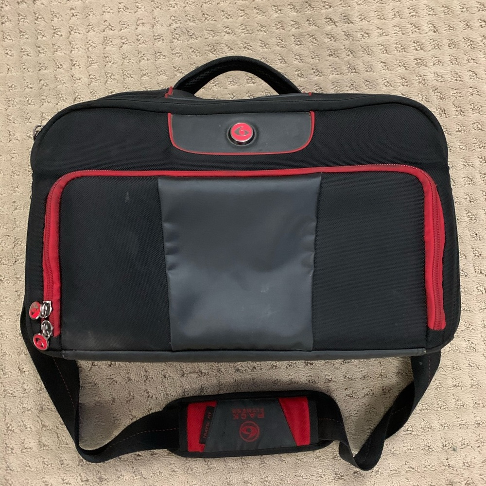 6 Pack Fitness Briefcase